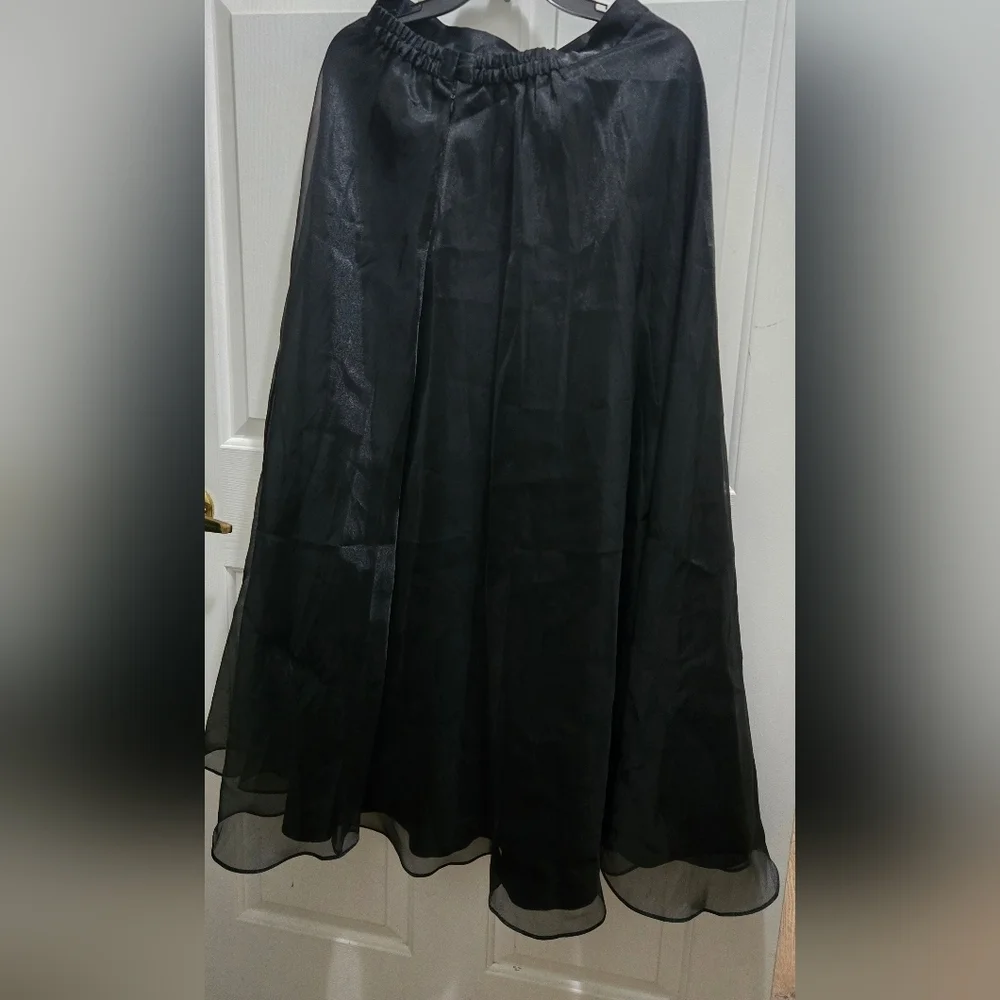 J.B.S. Black Maxi Skirt - Picture 1 of 5